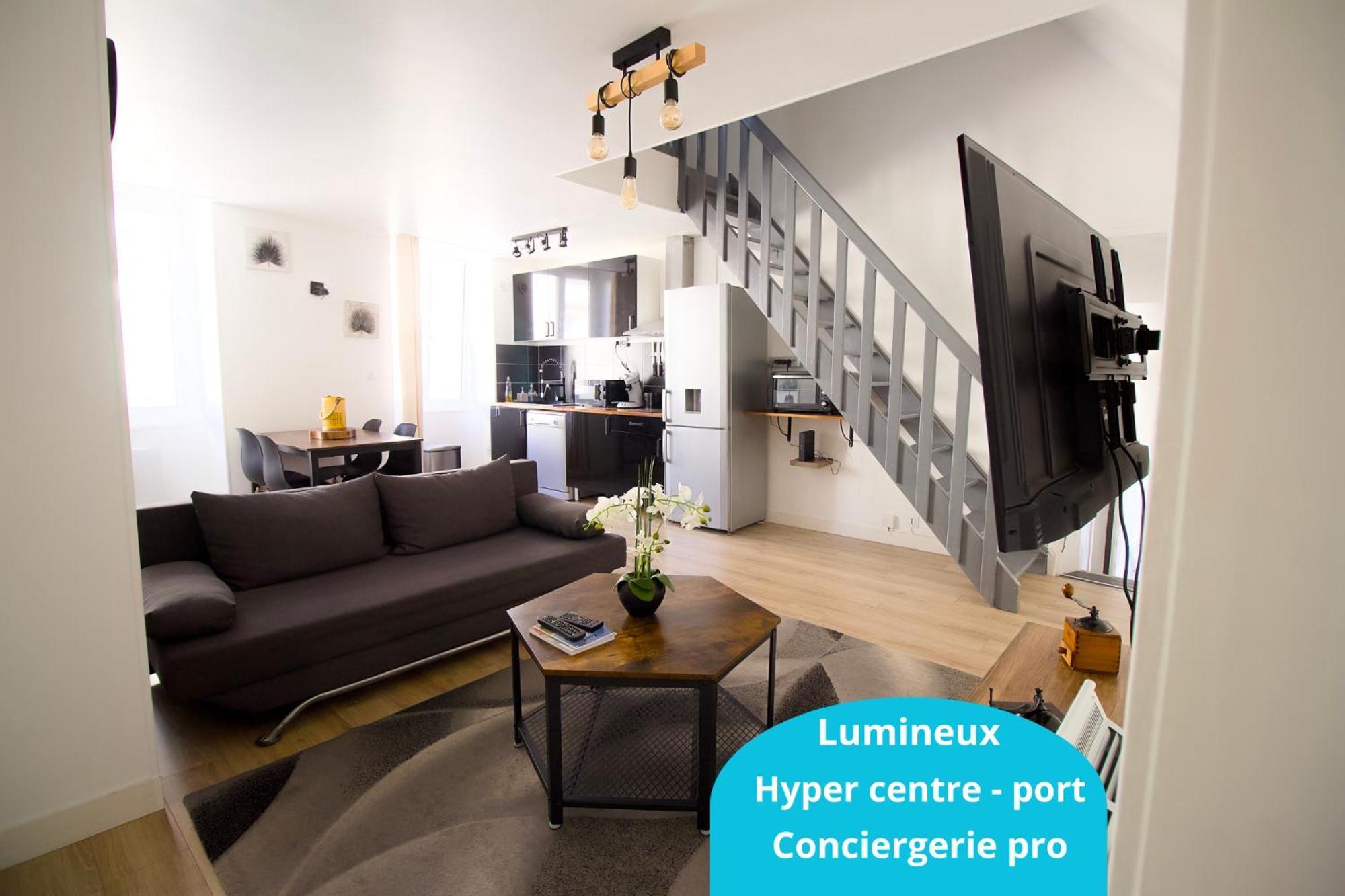 Triplex Lumineux A Cherbourg, Hyper Centre, 2 Pas Du Port & Vie Nocturne, Intendance Luxury Host Luaran gambar